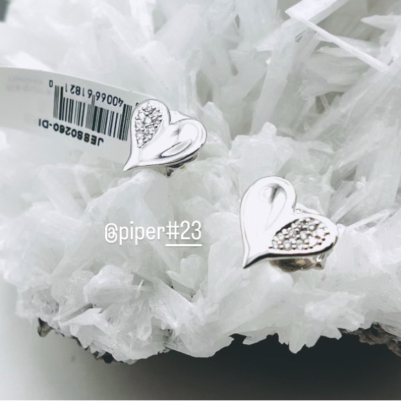 NWT Judith Ripka Eros Diamond Heart Stud Earrings - Picture 3 of 12